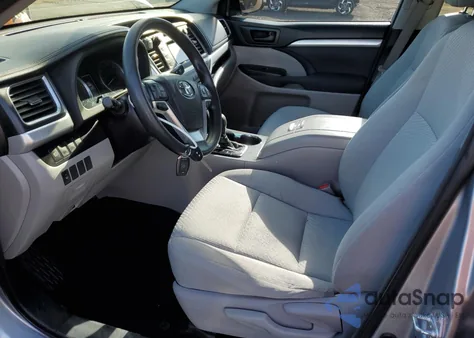 2018 Toyota Highlander Le из США, поврежденный, VIN 5TDBZRFH9JS874894